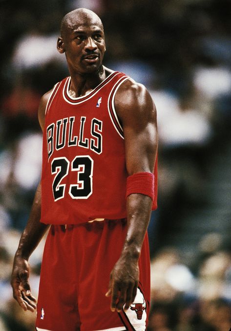 Ice Clothes, Chigago Bulls, Michael Jordan Unc, Michael Jordan Art, Basketball Motivation, Michael Jordan Photos, Jeffrey Jordan, Michael Jordan Chicago Bulls, Michael Jordan Basketball