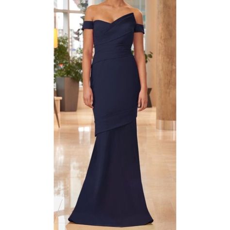 This Alexander By Daymor 1054 Navy Evening Gown Offers A Trumpet Silhouette In Stretch Crepe Jersey, With A Sweetheart Neckline And Off-The-Shoulder Straps. The Asymmetrically Pleated Bodice Tapers Into The Asymmetrical Drop Waist, Giving Way To The Removable Skirt. Please Note This Is A Sample Dress Used In A Bridal Shop! Formal Skirt And Top, Womens Navy Blue Dress, Navy Evening Gown, Removable Skirt, Ivory Wedding Gown, Silk Wedding Gown, Trumpet Silhouette, Satin Cami Dress, Convertible Bridesmaid Dress