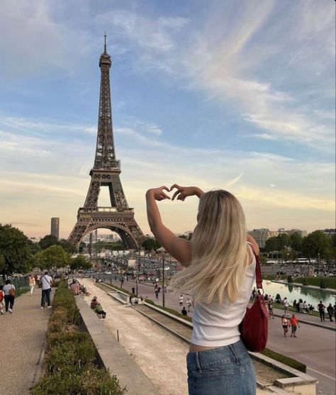 Trocadero Paris Photoshoot, Paris Wallpapers, Summer Vision, Paris Dream, France Aesthetic, Paris Vibes, Photos Travel, Paris Trip, 사진 촬영 포즈