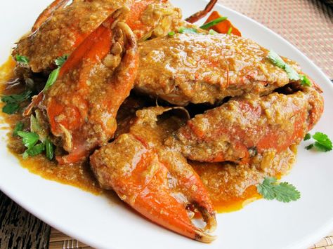 Singaporean Chili Crab Recipe, Chili Crab Recipe, Chili Crab, Crab Recipe, Crab Dishes, Healthy Plates, Singapore Food, Crab Recipes, Crab Legs