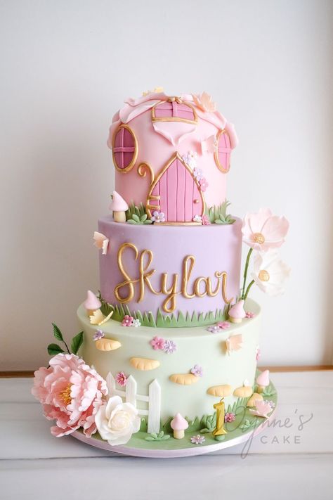 Fairytale Birthday Cake, Garden Themed Cake, Garden Theme Cake, Fairy Garden Cake, Fairy Birthday Cake, Fairytale Birthday, Fairy Theme, 4th Birthday Cakes, Garden Cakes