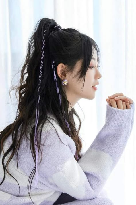 Douyin High Ponytail, Simple Chinese Hairstyles, Chinese Braided Hairstyles, Korean Pigtail Hairstyles, Chinese Braids Hairstyles, Hip Hop Hairstyles Dancers, Hiphop Hairstyles Dance, Hiphop Hairstyles, Korean Hairstyle Long