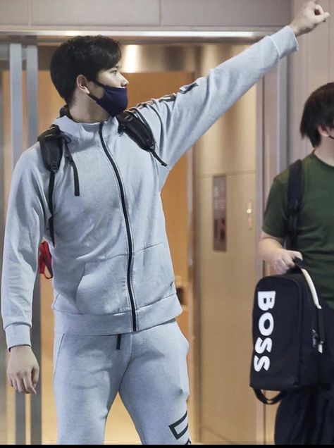 Ohtani Shohei, Grey Sweats, Shohei Ohtani, Mlb Players, No Credit, Asian Men, Future Husband, Mlb, Casual Wear