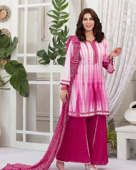 Pakistani Dresses Ideas, Dye Suit Design, Tie And Dye Kurti Design, Tie Dye Dress Outfit, Ladies Kurta, Haute Couture Fabric, Fashion Show Dresses, Lace Dress Design, Pakistani Salwar