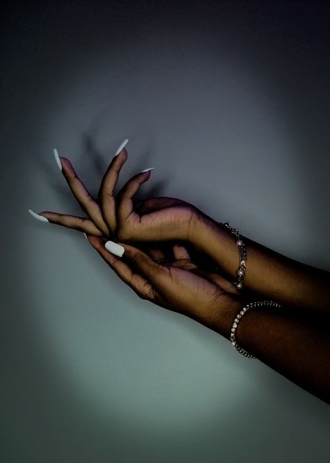 Hand poses
Black hands
Jewellery
Bracekets
Nails
Hand model
White nails Hands With Long Nails Reference, Nails Poses Hands, Black Hand Model, Nails Black Hands, Hand Poses For Nails, Hand Poses Photography, Nail Portrait, Nail Poses Hands Instagram, Nail Fashion Photography