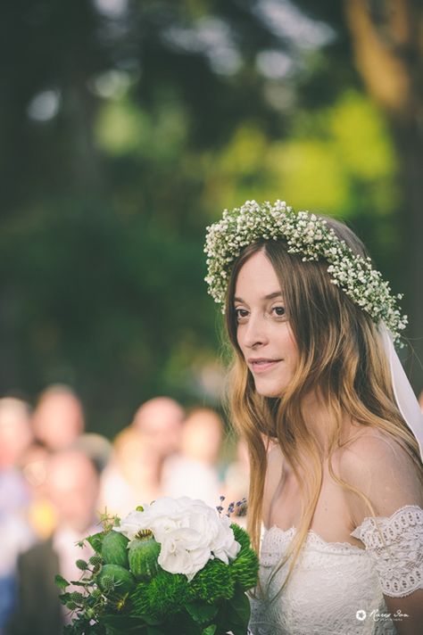 Boho Flower Crown Ideas - classy flower crown Flower Crown Bride, Palace Wedding, Boho Flower Crown, Flower Crown Hairstyle, Bridal Flower Crown, Boho Party, Boho Chic Wedding, Flower Crown Wedding, Hair Flower