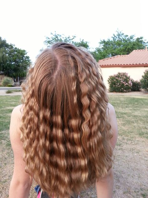 Crimpy Hair Crimpy Hair, Long Hair Styles, Feelings, Hair Styles, Hair, Quick Saves, Beauty