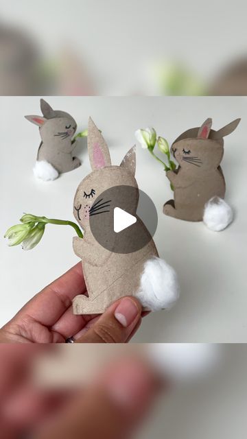 Craft Using Toilet Rolls, Cat Toilet Paper Roll Craft, Bunny Hand Craft, Toilet Roll Bunny, Toilet Paper Roll Bunny, Toilet Paper Bunny, Craft With Toilet Rolls, Toilet Paper Animals, Toilet Roll Animals