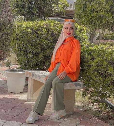 Maxi Dress With Hijab, Dress With Hijab, Hijab Simple, Simple Design, Maxi Dress, Orange, Pants, Design, Trousers