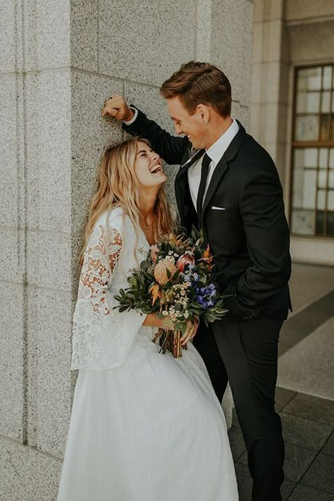 Lds Wedding, Wedding Picture Poses, Temple Wedding, Wedding Photos Poses, Photo Couple, Wedding Goals, Wedding Photo Inspiration, Wedding Poses, Wedding Pics