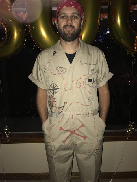 Treasure Map Costume "X" marks the spot Treasure Island Costumes, Map Costume, Treasure Costume, X Marks The Spot, Treasure Map, Costume Themes, Halloween Inspo, Treasure Maps, Treasure Island