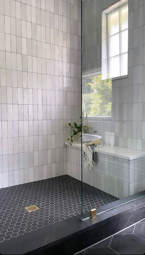 Shower Makeover, Full Bathroom Remodel, Tiles Bathroom, Bathroom Redesign, Shower Bathroom, Interior Bathroom, Primary Bath, White Shower, Bathroom Remodel Shower