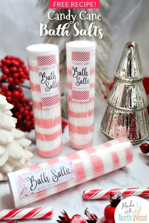 candy cane bath salt recipe Christmas Bath Products Diy, Holiday Bath Salts, Christmas Bath Salts Diy, Christmas Bath Salts, Peppermint Bath Salts, Diy Christmas Gifts For Friends, Bath Salts Gift, Bath Salts Recipe, Spa Items