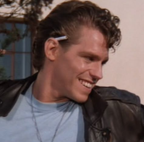 Jeff Conaway 70s, Kenickie Grease, Kenickie Murdoch, 80s Outfits Men, 80s Fashion For Men, Grease The Movie, Grease The Musical, Jeff Conaway, Actors Behind The Scenes