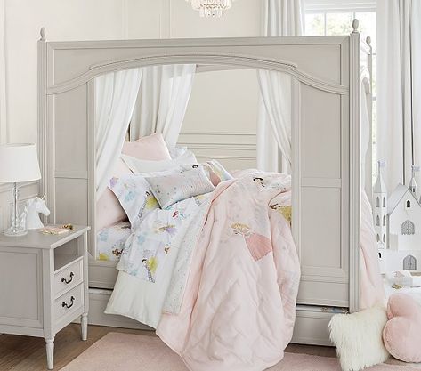 Girls princess room