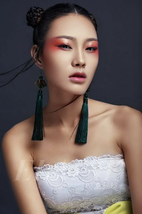 Korean Serums, Serums For Glowing Skin, Fashion Editorial Makeup, High Fashion Makeup, Chinese Makeup, Beauty Shoot, Beauty Portrait, Makeup Photography, Fantasy Makeup