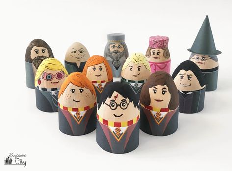 Harry Potter Easter eggs - egg decorating - printable template Harry Potter Easter Eggs, Easter Egg Competition Ideas, Harry Potter Pillow, Creative Easter Eggs, Harry Potter Printables, Easter Egg Holder, Easter Printables Free, Easter Bonnet, Easter Egg Designs