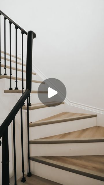 Jesse on Instagram: "1980’s home refresh part 3 - the stairs reveal!" Tri Level Staircase Ideas, Window In Staircase, Entrance Stairs Entryway, Closed Staircase Ideas, Small Staircase Ideas, Modern Stairs Design, Piano Stairs, Cottage Stairs, 1980s Home