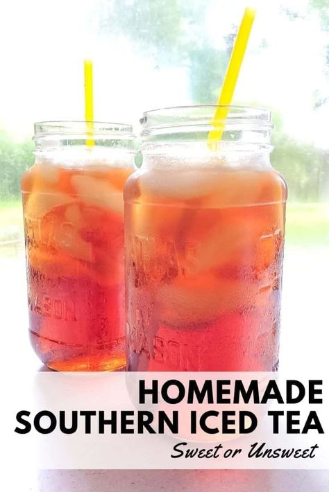 Refreshing and cold, this iced black tea recipe using Lipton tea bags will hit the spot! Just enough sweetness, not too sweet. Perfect iced tea, homemade recipe for both sweetened and unsweetened iced tea. Perfect as a summer drink or for parties. Southern Iced Tea, Iced Black Tea Recipe, Iced Black Tea, Black Tea Recipe, Tea Homemade, Iced Tea Recipes Homemade, Unsweetened Iced Tea, Lipton Ice Tea, Sweet Tea Recipes