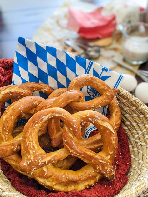 Oktoberfest Pretzels Recipe: How to Bake Bavarian Goodness at Home Fall Beer Aesthetic, Oktoberfest Nails, Bake Pretzels, Bavarian Aesthetic, Oktoberfest Pretzels, Oktoberfest Aesthetic, Drink Video, Bavarian Pretzel, German Cooking