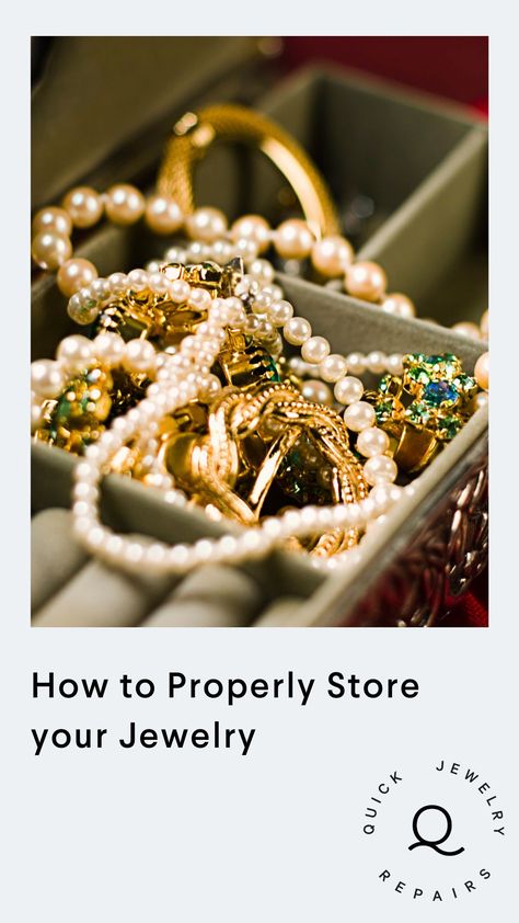 It's important to store your jewelry the right way in order to keep your precious pieces in good condition! Here's a guide on what to know. How to organize jewelry. How to keep jewelry together. Jewelry storage. How To Store Your Jewelry, How To Store Jewelry, Untangle Necklace, Homemade Jewelry Cleaner, Organize Jewelry, Jewelry Hacks, Jewelry Tips, Heirlooms Jewelry, How To Store