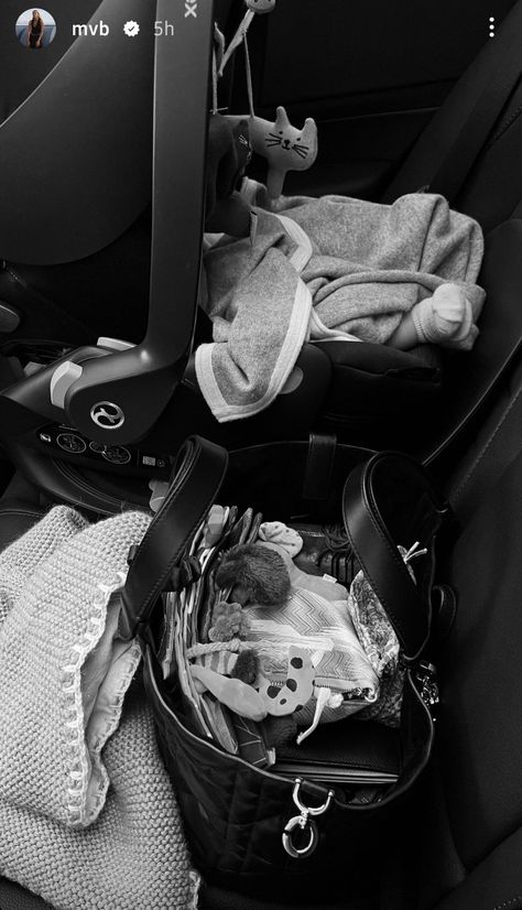 Car Seat Aesthetic, Mom Dad Baby, Pregnancy Goals, Good Morning Gorgeous, Moms Goals, Baby Boom, Baby Inspiration, Dad Baby, Hello Baby