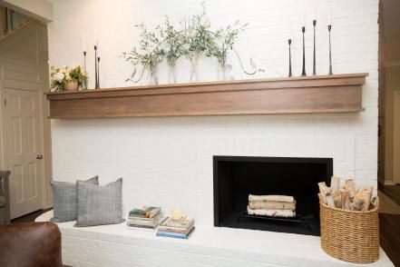 Modern Farmhouse Fireplace Mantel, Farmhouse Fireplace Mantel Decor, Fireplace Mantel Decor Ideas, Farmhouse Fireplace Mantel, Farmhouse Fireplace Mantels, Modern Farmhouse Fireplace, White Brick Fireplace, Mantel Decor Ideas, Mantle Ideas