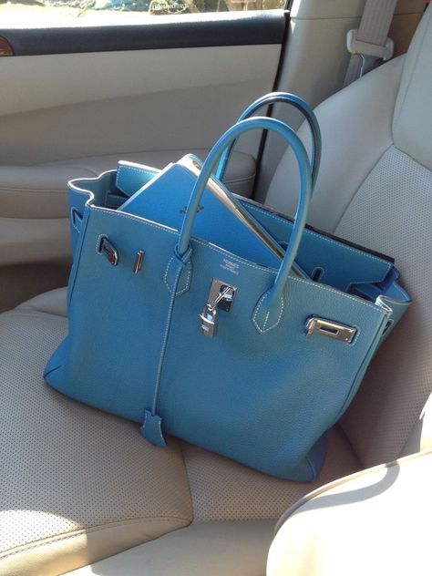 Blue Birkin, Flat Lays, Luxury Purses, Bags Aesthetic, Hermes Handbags, Pretty Bags, Future Life, Hermes Bags, Cute Bags