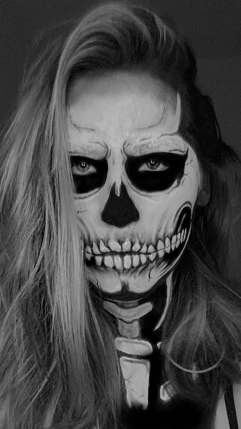 Reaper Makeup, Skeleton Face Makeup, Halloween Skeleton Makeup, Halloween Reaper, Skeleton Face, Skeleton Makeup, Halloween Makeup Inspiration, Halloween Skeleton, Halloween Skeletons