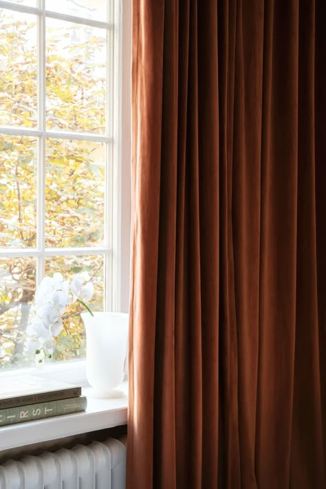 Red Curtains - Discover Our Range of Red Curtains | Gotain Terracotta Curtains Living Room, Red Curtains Bedroom, Velvet Curtains Bedroom, Rust Curtains, Terracotta Living Room, Terracotta Bedroom, Floor To Ceiling Curtains, Orange Curtains, Color Terracota