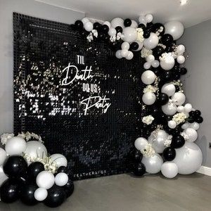 94 Pcs Black Gold White Organic Balloon Garland Arch Kit | Etsy Balloon Backdrop Black And White, Balloon With Backdrop, Black And White Birthday Backdrop, Black And White Balloon Backdrop, Fiestas Black And White, Black White Birthday Party Decor, Black And White Balloon Decorations, Birthday Decorations Black And White, Black Decorations Party