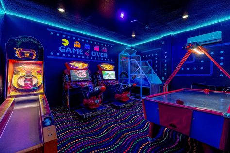 Small Basement Arcade, In House Arcade, Pop Arcade Interior, Luxury Arcade, Mansion Arcade Room Luxury, Gaming Shop, Arcade Design, Garage Game Rooms, Pony Games