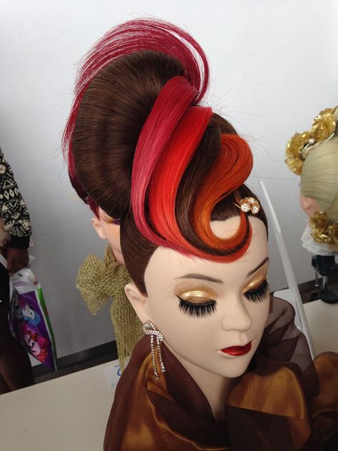 Tokyo mannequin work. Love these images!! #beautiesabroad Hair Competition Ideas, Mannequin Hairstyles, Hair Competition, Competition Hair, Avant Garde Hair, Editorial Hair, Fantasy Hair, Mannequin Head, Hair Shows