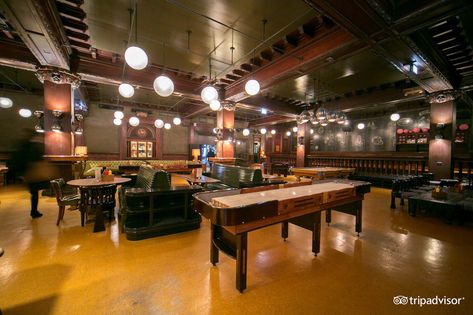 Hotels In Chicago, Chicago Athletic Association Hotel, Chicago Athletic Association, Office Vibes, House Cafe, Cafe House, Athletic Club, Athletic Clubs, Chicago Travel