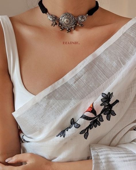 Silver Choker Necklace Indian Outfit, Oxidised Choker Necklace With Saree, Oxidised Necklace With Saree, Oxodise Jewellery On Saree, Oxidized Choker Necklace, Handmade Choker Necklace Indian, Oxidised Silver Jewelry With Saree, Oxidized Jewellery On Kurti, Saree With Choker Necklace