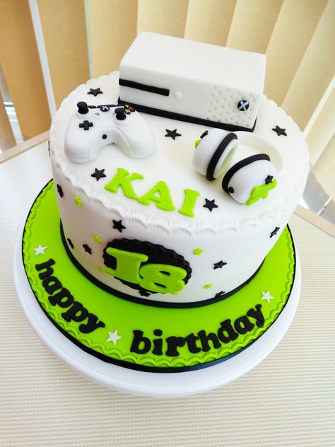 Xbox Cakes For Boys, Xbox Birthday Cake, Gamer Birthday Cake, Gamer Cake, Xbox Cake, Birthday Drip Cake, Popcorn Cake, Candy Birthday Cakes, Gamer Party