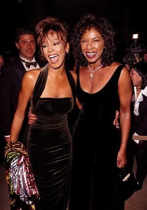 Natalie Cole and Whitney Houston Whitney Houston Pictures, Natalie Cole, Vintage Black Glamour, Black Hollywood, Black Music, Selena Quintanilla, Whitney Houston, Soul Music, Female Singers