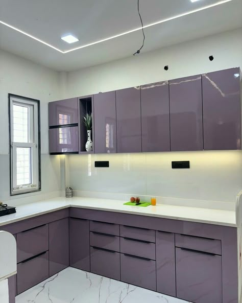 Moduler Kichan, False Ceiling For Kitchen, Kitchen Almirah Designs, Kitchen False Ceiling Design, Kitchen Design Videos, Small Kitchen Modular Design, Cupboard Colour, Handleless Kitchen Cabinets, Bedroom Wardrobe Designs