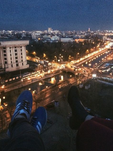 Night View With Couple, Couples On Rooftop At Night, Rooftop Date Night Aesthetic, Night City View From Rooftop, Rooftop City View Night Aesthetic, Rooftop Date Aesthetic, Rooftop Aesthetic Night Couple, Rooftop View Night Aesthetic, Rooftop View Night