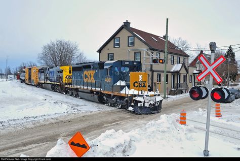 RailPictures.Net Photo: CSXT 4001 454 CSX Transportation (CSXT) EMD SD40-3 GE AC4400CW at St-Jean-sur-Richelieu, Quebec, Canada by Frank Jolin Csx Transportation, Railroad Images, Florida East Coast, Csx Trains, Railroad Crossing, Snow Light, Railroad Art, Railroad Companies, Railroad Pictures