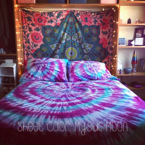 Tie Dye Sheet Set 100% Cotton 1 Fitted Sheet 1 Flat | Etsy Tie Dye Bedroom, Tie Dye Duvet Cover, Tie Dye Sheets, Hippie Bedding, Tie Dye Bedding, Rainbow Bedding, Dyed Pillows, Body Pillow Case, Twin Bed Sets