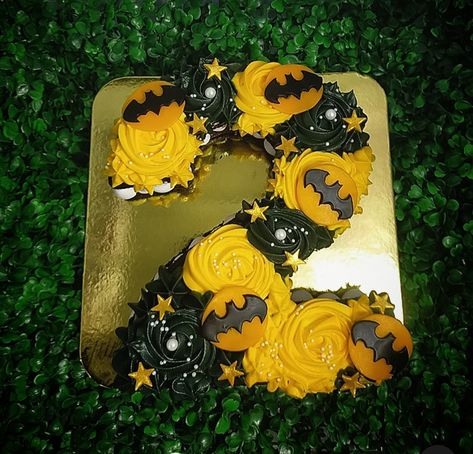 Batman Number Cake, Number 2 Cake Design, Batman Cupcake Cake, Number 2 Cake, Number 3 Cakes, Number 2 Cakes, Batman Cupcakes, Batman Birthday Cakes, Kawaii Desserts