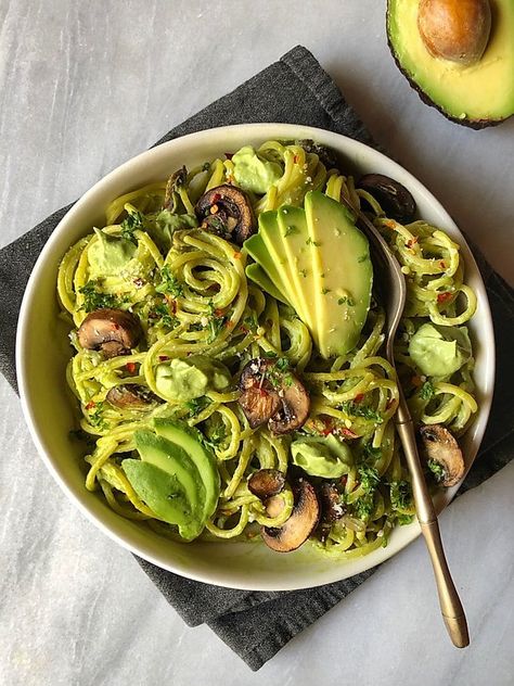 Fettichini Alfredo, Pasta Recipes Alfredo, Avocado Pasta, Vegetable Noodles, Dairy Free Gluten Free, Crowd Pleasing Recipes, Pasta Ingredients, Alfredo Pasta, Dinner Options