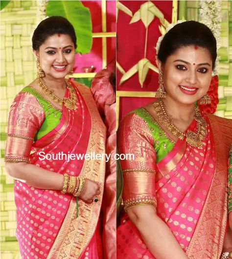 Sneha Prasanna in Traditional Gold Jewellery Sneha Prasanna Saree, Sneha Saree, Traditional Gold Jewellery, Sneha Prasanna, Bridal Shower Themes, Jewellery Photo, Saree Photos, Themes Wedding, Pattu Saree Blouse Designs