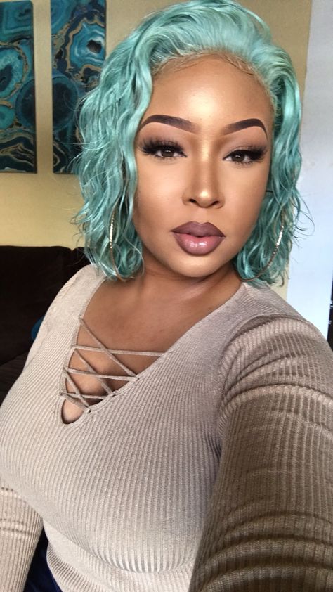 Money Green Hair. Green Hair. Wet Look. Wet n Wavy. Makeup. Beat Face. Slay. Slayed Makeup. Lace Front Wig. Lace Front. Natural Makeup. Makeup Artist. Anastasia Dip Brow. Beauty Queen. @beautyqueencl on IG. Mint Green. Mint Green Hair. Mint Green Curly Hair, Wet Look Lace Front Wig, Wet Wig Hairstyles, Wet Wig Look, Wet Look Wig, Short Pixie Wig, Mint Green Hair, Wet Look Hair, Super Short Pixie