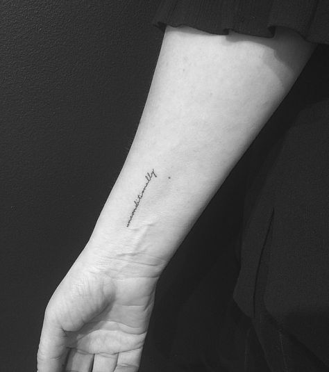 font. Word Hand Tattoos, Small Dainty Tattoos, Arrows Tattoo, Tattoos Words, Berg Tattoo, Jonboy Tattoo, Jon Boy, Muster Tattoos, Modern Tattoos