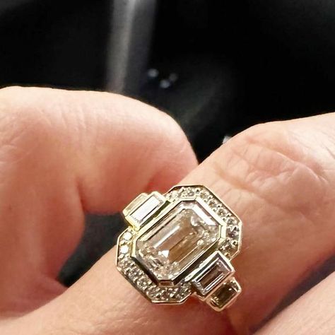 Art Deco Round Diamond Ring, Art Deco Ring Engagement, Art Deco Emerald Cut Engagement Ring, Engagement Rings Art Deco, Art Deco Diamond Ring, Beautiful Engagement Ring, 2023 Art, Vintage Style Engagement Rings, Future Engagement Rings