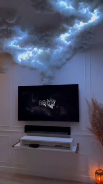 Harry Potter Outdoor Lights, Harry Potter Neon Sign, Harry Potter Ceiling Decor, Diy Harry Potter Ceiling, Harry Potter Ceiling Clouds, Harry Potter Movie Room, Harry Potter Cloud Ceiling, Harry Potter Bedroom Decor Ideas, Harry Potter Ceiling