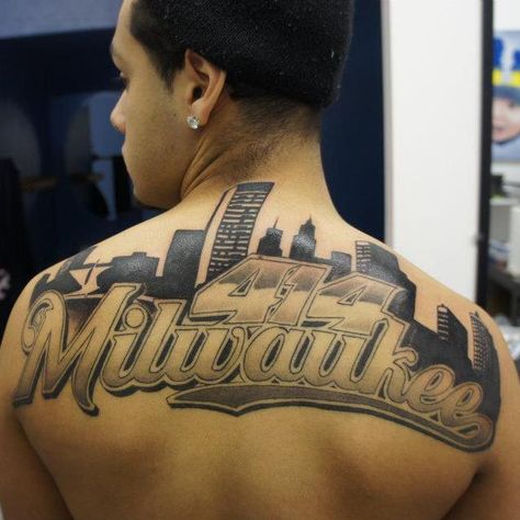 Nice tattoo of Milwaukee skyline... Wisconsin Tattoo, Milwaukee Tattoo, Basketball Tattoos, Milwaukee Skyline, Skyline Tattoo, Moving To Chicago, Chest Tattoo Men, Incredible Tattoos, Hot Tattoos