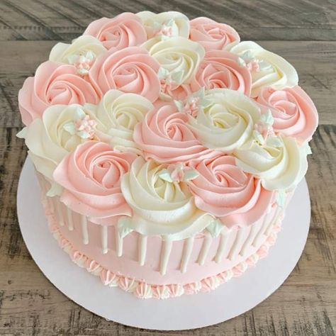 Tårta Design, Buttercream Cake Designs, Buttercream Cake Decorating, Elegant Birthday Cakes, Simple Cake Designs, Mini Cakes Birthday, Creative Cake Decorating, Cake Decorating Frosting, Creative Birthday Cakes